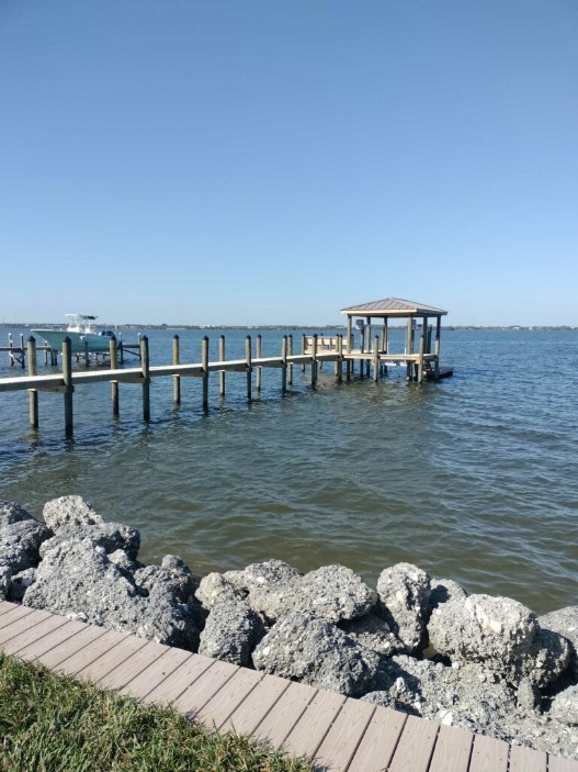 Dock design and architecture